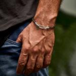 X333BRN armband zilver & leer SXM - Bambu Collectie